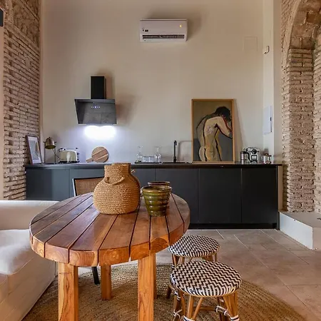 Zari Apartment