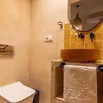 Zari Apartment